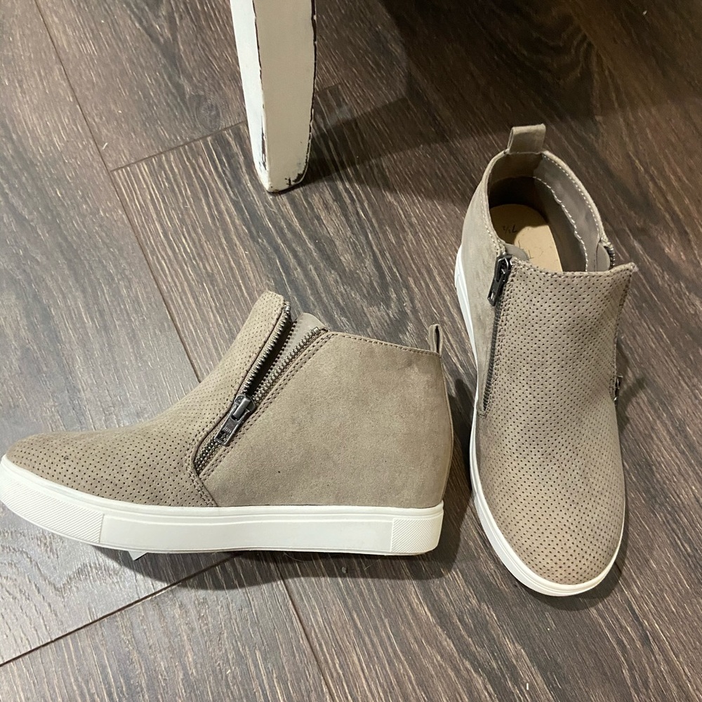 Time and Tru Sneaker Wedges